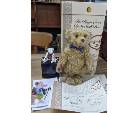 A boxed Steiff limited edition 'The Royal Crown Derby Steiff Bear' with Royal Crown Derby bear paperweightLocation: 7.1If the