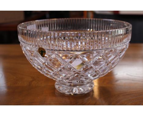 Large Waterford Crystal Cut Diamond glass bowl. 24cm in Diameter 