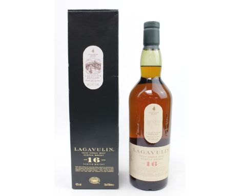 Lagavulin 16 Year Old Single Malt Scotch Whisky, 70 cl 