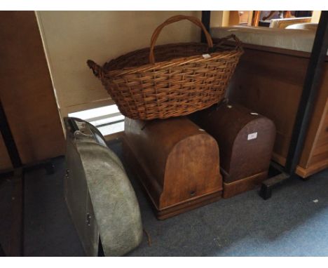 A CASED SINGER SEWING MACHINE, a Harris Sewing Machine, an Imperial 'Good Companion 1' Typewriter and two wicker baskets