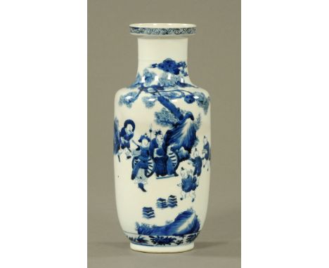 A Chinese Qing dynasty blue and white porcelain Rouleau vase, decorated with Emperor in Sedan chair and attendants.  24 cm hi