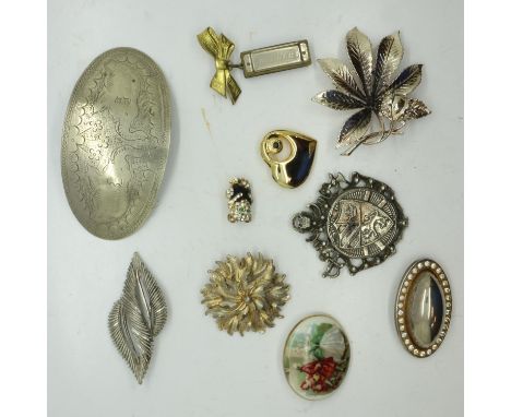 Ten brooches to include Hohner example. UK P&amp;P Group 1 (£16+VAT for the first lot and £2+VAT for subsequent lots) 