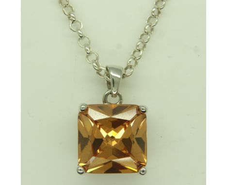Silver 925 chain, with large orange stone pendant. UK P&amp;P Group 0 (£6+VAT for the first lot and £1+VAT for subsequent lot