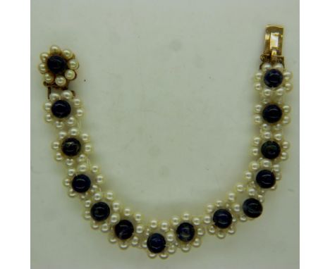 A lapis lazuli and pearl bracelet, mounted with a 9ct gold clasp, L: 17 cm. UK P&amp;P Group 0 (£6+VAT for the first lot and 