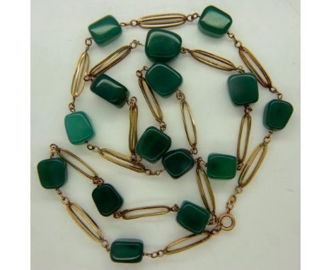 9ct gold neck chain, the extended gold links separated by polished panels of chrysoprase, closed L: 36 cm. UK P&amp;P Group 0