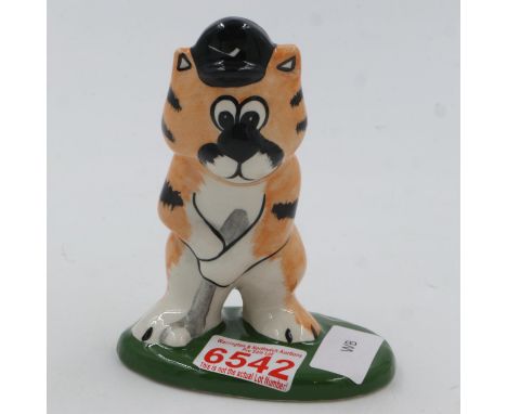Lorna Bailey golfing cat, no cracks or chips, H: 15 cm. UK P&amp;P Group 1 (£16+VAT for the first lot and £2+VAT for subseque