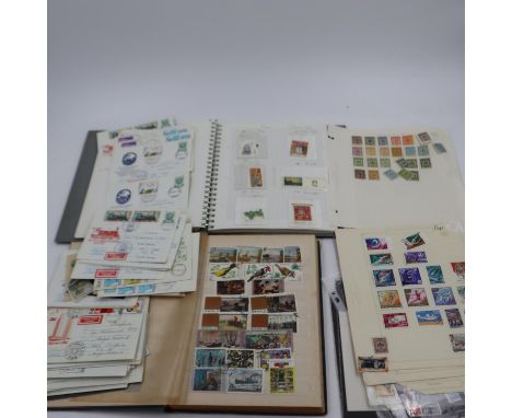 Case of Russian stamps, two albums. Without case UK P&amp;P Group 2 (£20+VAT for the first lot and £4+VAT for subsequent lots