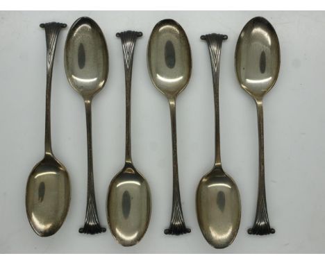 A set of six hallmarked silver teaspoons, London assay, combined 69g. UK P&amp;P Group 1 (£16+VAT for the first lot and £2+VA