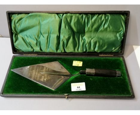 Silver plated trowel inscribed "Hebden Bridge, Cross Lane United Free Church", in presentation box