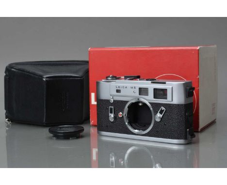 A Leitz Wetzlar Leica M5 Rangefinder Camera Body,  chrome, serial no 1292550, 1971-72, shutter working, meter responsive, sel