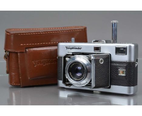 A Voigtländer Vitessa Rangefinder Camera, shutter working, rangefinder working, body G, with Color Skoper 50mm f/3.5 lens, in