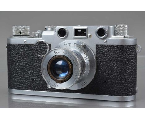 A Leitz Wetzlar Leica IIf  Rangefinder Camera, serial no 571517, 1951-52, shutter working, rangefinder working, body G-VG, li