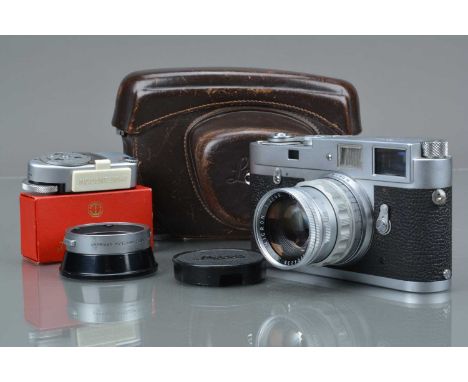 A Leitz Wetzlar Leica M2 Rangefinder Camera, serial no 1006882, 1960, shutter working, self timer working, viewfinder clear, 