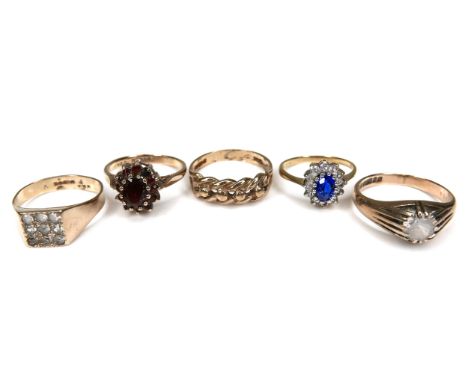 Five 9ct gold rings, comprising a red stone cluster ring, size L, 2.4g, a blue and white stone cluster ring, size J/K, 1.7g, 