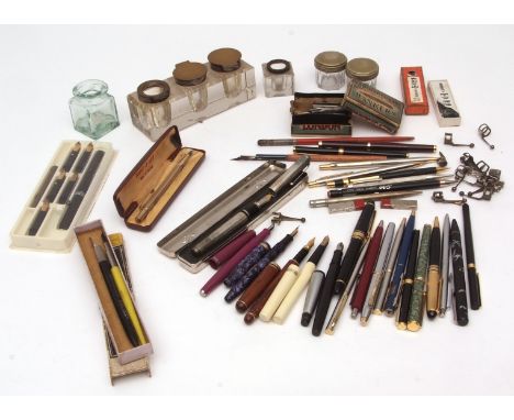 Mixed Lot: various base metal mounted clear glass ink reservoirs, assorted dip pens, fountain pens, ball point pens, pencils,
