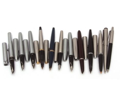 Mixed Lot: Parker "51" fountain pen together with seven further Parker fountain and ball point pens and four further Schaeffe