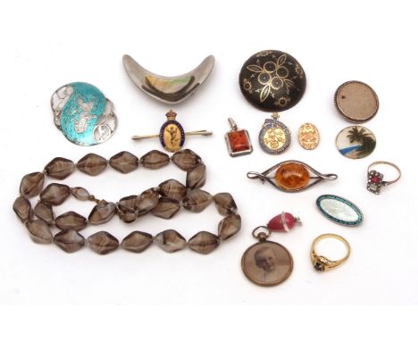 Mixed Lot: Victorian pique circular brooch, a sterling and enamel Siamese brooch, a white metal framed oval enamel brooch, am