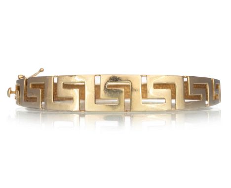 GOLD GREEK KEY BANGLE, of openwork form, marked 585Qty: 20g