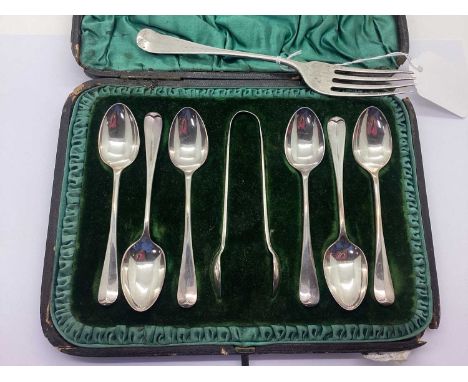 A Set of Six Victorian Hallmarked Silver Hanoverian Rattail Pattern Coffee Spoons, TB, London 1893, complete with matching ha