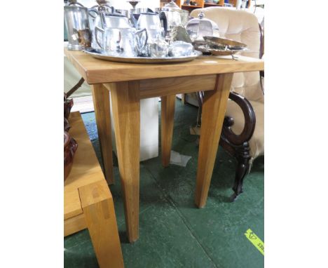 SQUARE LIGHT OAK BREAKFAST TABLE.