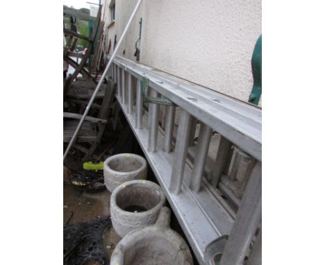 ABRU 3.5 METRE ALUMINIUM EXTENDING LADDER