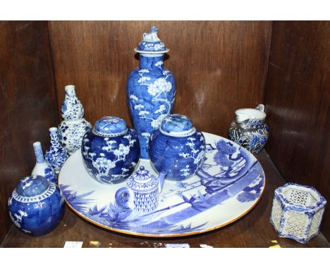 SECTION 51. A collection of assorted blue and white Oriental ceramics, including a Chinese double gourd vase and a large Japa