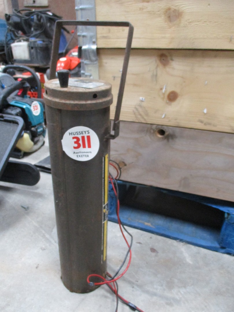 WELDING ROD HEATER BUYERS PREMIUM 10 OF HAMMERMAX £250.00 PLUS 1