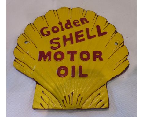Golden shell motor oil plaque, H: 15 cm. P&amp;P Group 1 (£14+VAT for the first lot and £1+VAT for subsequent lots) 