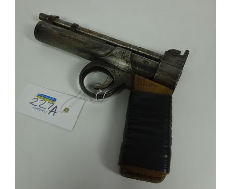 Vintage Webley junior .177 air pistol    Condition Report   Click here for further images, condition, auction times & deliver