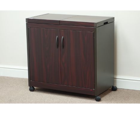 Electric hostess trolley, W73cm, H70cm, D38cm (This item is PAT tested - 5 day warranty from date of sale)   Condition Report