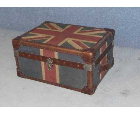 Watson Trunk  Uj
