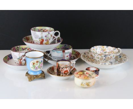 A small group of mixed ceramics to include Minton's, Royal Worcester and Royal Crown Derby examples. 