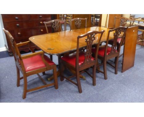 SET OF SIX CHIPPENDALE STYLE MAHOGANY DINING CHAIRS including a pair                                                         