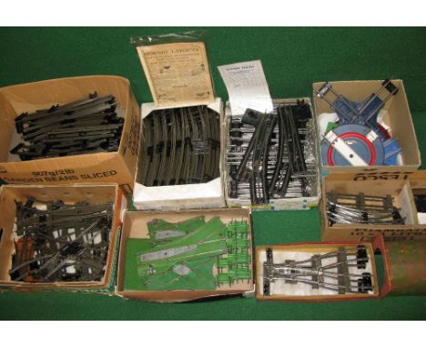 Hornby O gauge, large quantity of well maintained 2 and 3 rail (metal) track, points, crossovers, boxed Y points and tunnel e