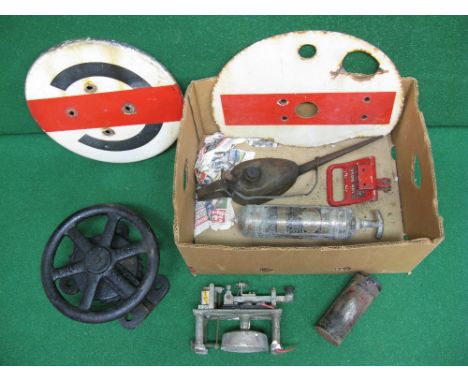 Box of railway items to include: SR (Ashford) loco mans oiler, BR brass pyerene extinguisher, BR(M) Dog Kennel signal box blo