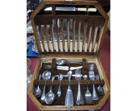 Harrison Bros &amp; Howson Oak cased Canteen of Cutlery.