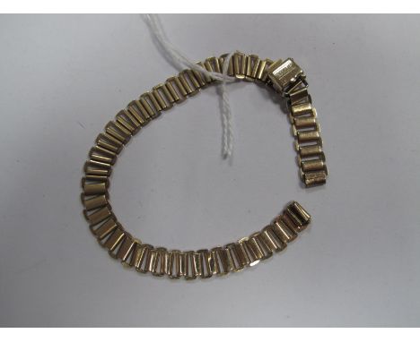 A Vintage Sliding Link Wristwatch Bracelet, (broken), stamped "B&amp;S 9ct Bonklip pat. 349657".