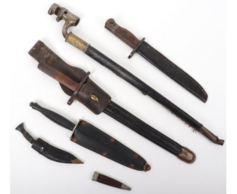 Bayonets and Knives: Italian bayonet with scabbard and frog, commando fighting knife and four other items. (6 items) 