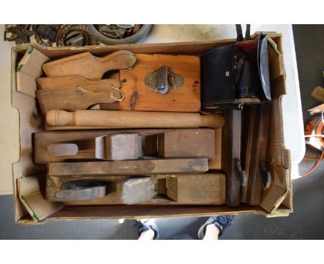 A mixed collection of items to include wooden planes, Hanimex 8x30 binoculars in case, vintage rolling pin, wooden butter pad