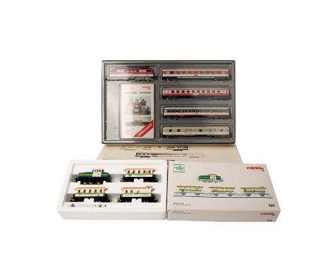   MÄRKLIN zwei Sondereditionen, Spur H0,  bestehend aus Jubiläumszug 2841, "20 Jahre Spielzeug-Ring", Diesellok und 3 Wagen s
