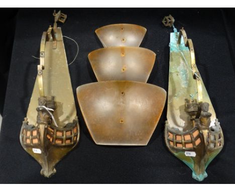     A Rare Pair Of Bronze Finish Banksway Boat Figure Head Wall Light Fittings Both Complete With Etched Glass Sail Shades. S