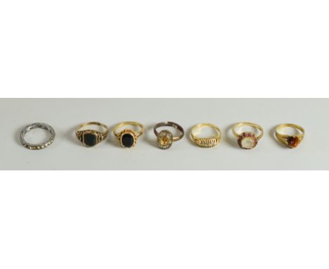 A PARCEL OF SEVEN MIXED RINGS including one 18ct ring and three marked for 9ct gold