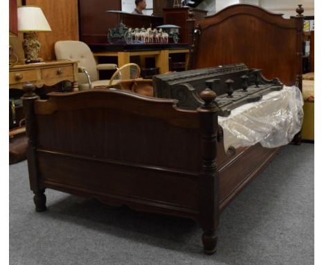 Victorian mahogany single bed, with mattress and slats