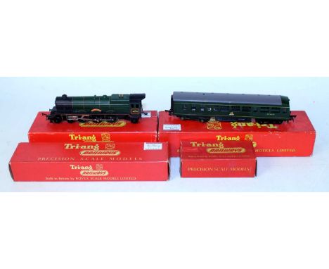 Triang R53/R31 green "Princess Elizabeth" engine and tender (G-BG) and R157/158 BR green DMU (G-BG)