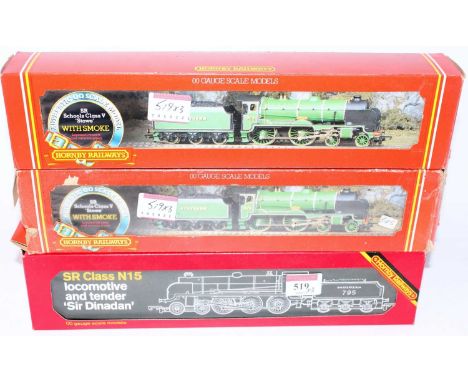 Hornby Railways R154 Southern railway green 'Sir Dinadan' engine and tender (G-BG), R380 Southern Malachite green Schools cla