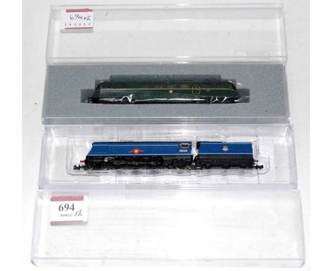 Graham Farish by Bachmann N gauge Bulleid BR blue (early crest) Merchant Navy class engine and tender, No. 35024 'East Asiati
