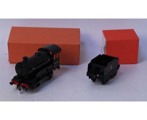 1954-61 Hornby Type 50 0-4-0 clockwork loco and tender BR60199 lined black, very slight creasing to R/H cab side otherwise (E