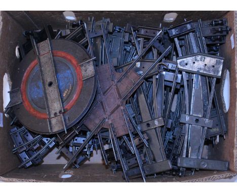 Large tray of Hornby clockwork points all appeared to have been 'oiled' a long time ago, and are generally (G-VG) approx 27x 