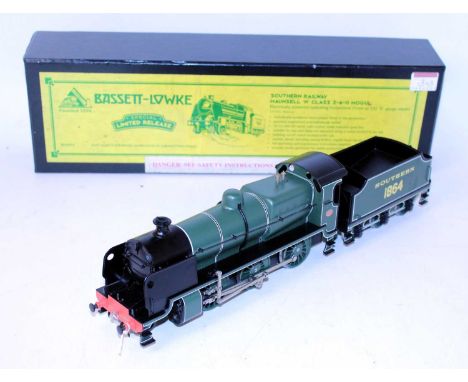 A Corgi Bassett-Lowke Southern Railway olive green Maunsell N class 2-6-0 mogul engine and tender with instructions and pack 