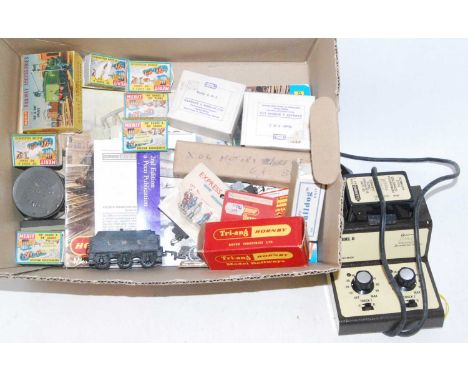 Mixed collection, ex model maker's workshop including 7x Merit items, Mopok whitemetal horse and cart kit (G-BG), 5 Triang R2